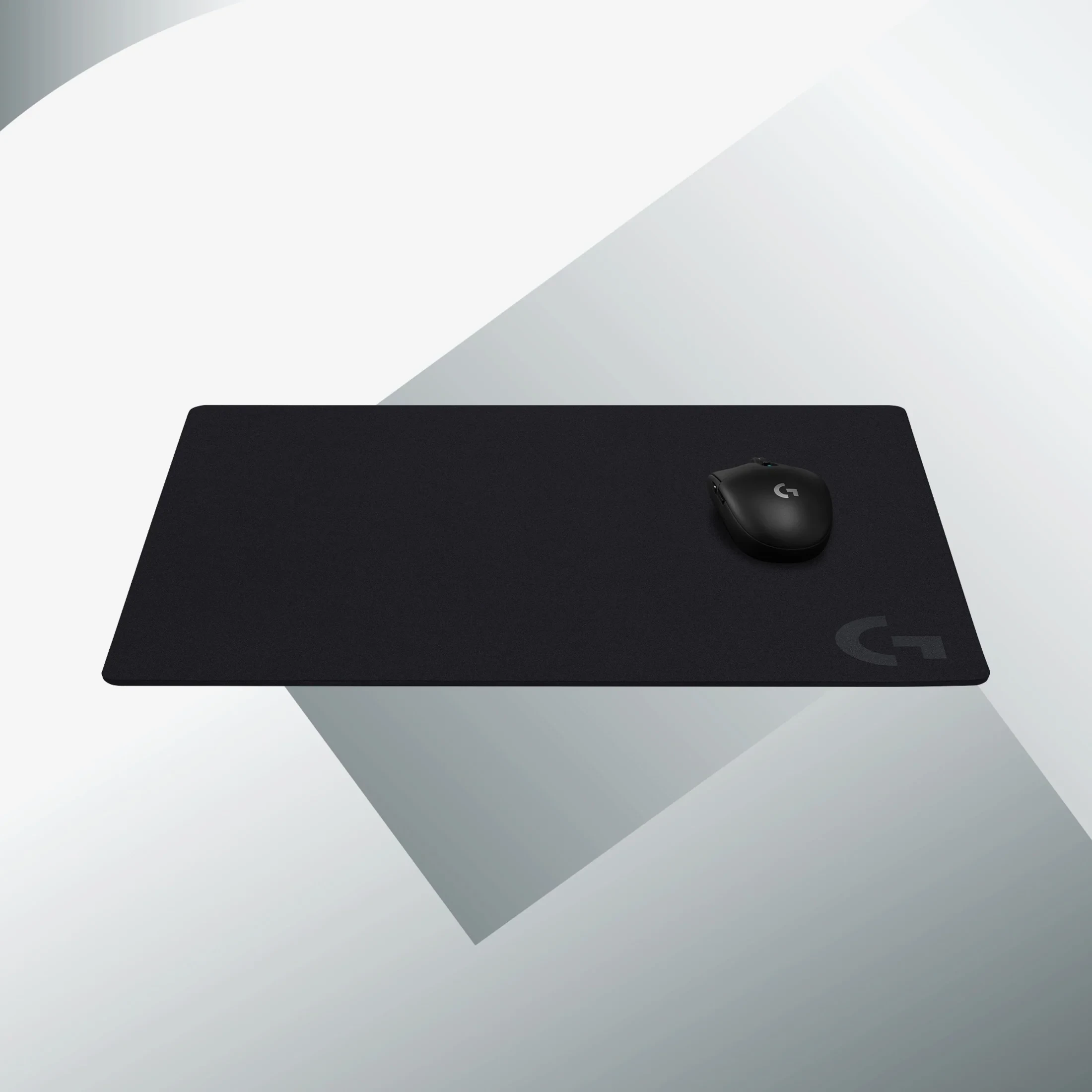 Logitech G G640 Large Cloth Gaming Mouse Pad, Optimized for Gaming Sensors, Moderate Surface Friction, Non-Slip Mouse Mat, Mac and PC Gaming Accessories, 460 x 600 x 3 mm; - Alfombrilla de ra